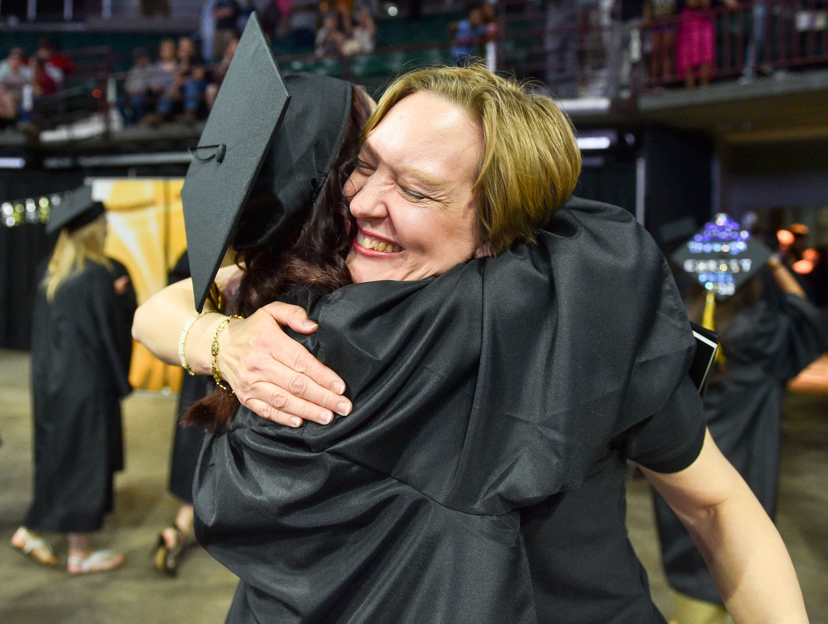 051719-mda-nws-BHCgrad-043a.jpg